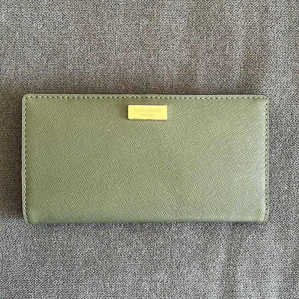 Kate Spade Slim Bifold Wallet